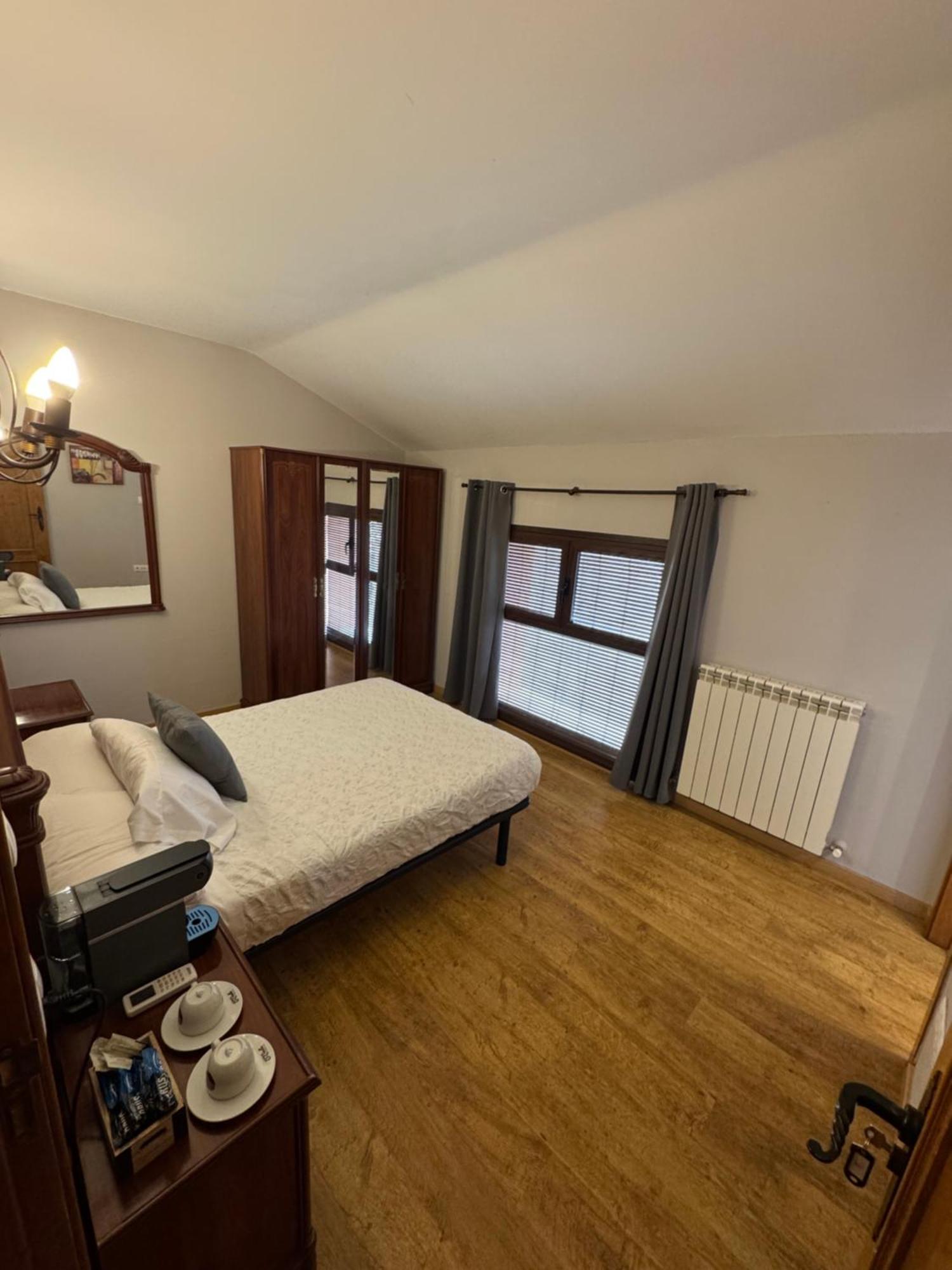 Casa Rural Marga Tardienta Kültér fotó